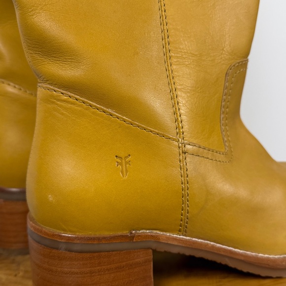NWOT Frye Banana Camryn Boots - Picture 14 of 16